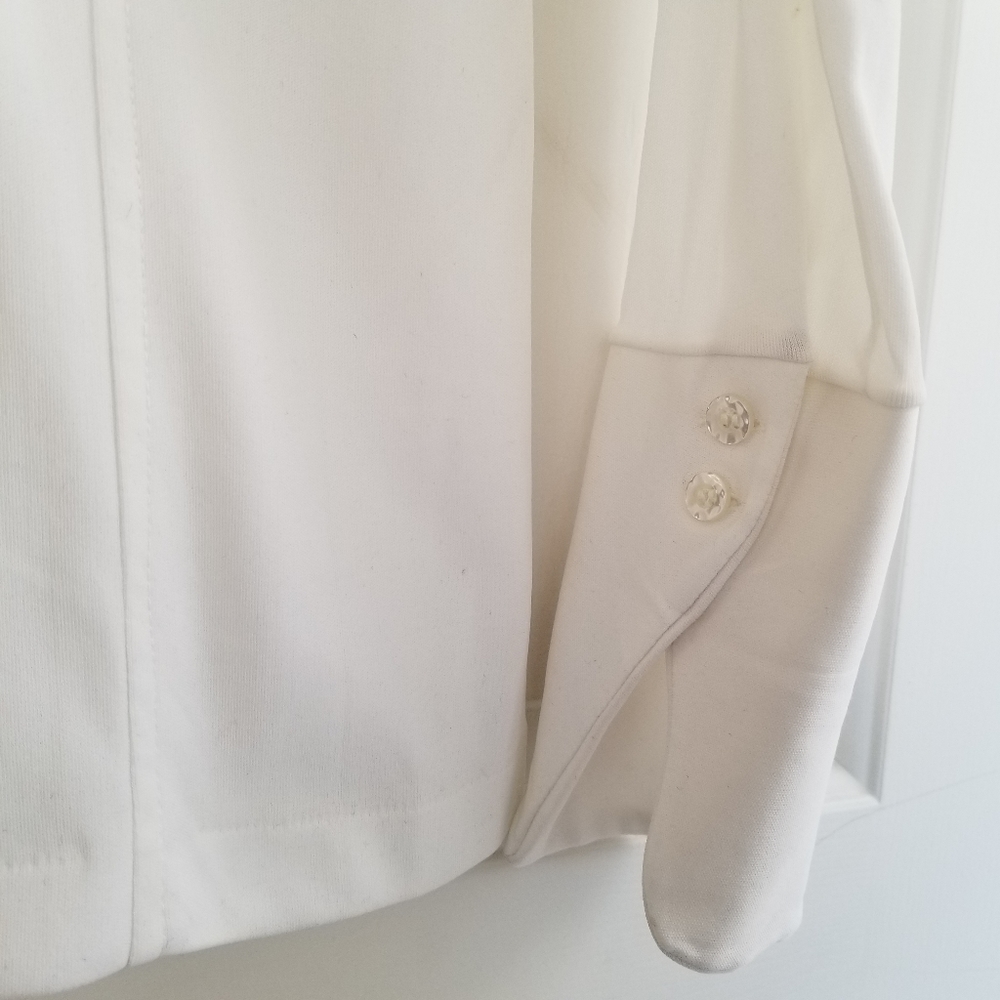 Retro White Collared Shirt - Picture 5 of 12